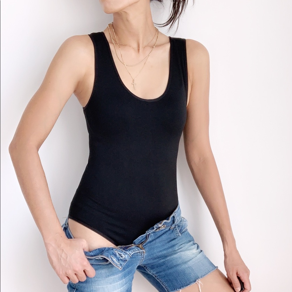 KAIA Seamless Bodysuit - BLACK - Picture 5 of 11